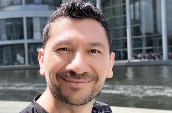 Trading a vela cerrada: el origen invisible que frena tu progreso